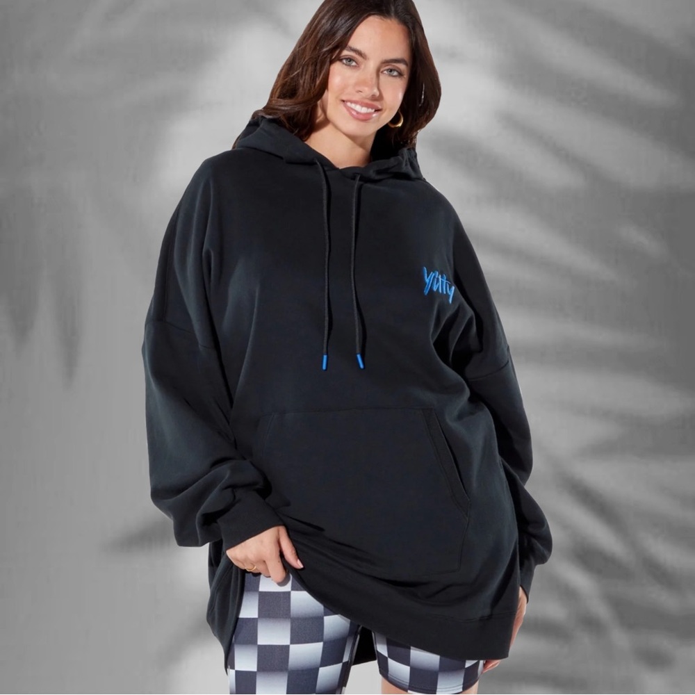 YITTY🤙🏼 oversized Lizzo hoodie M